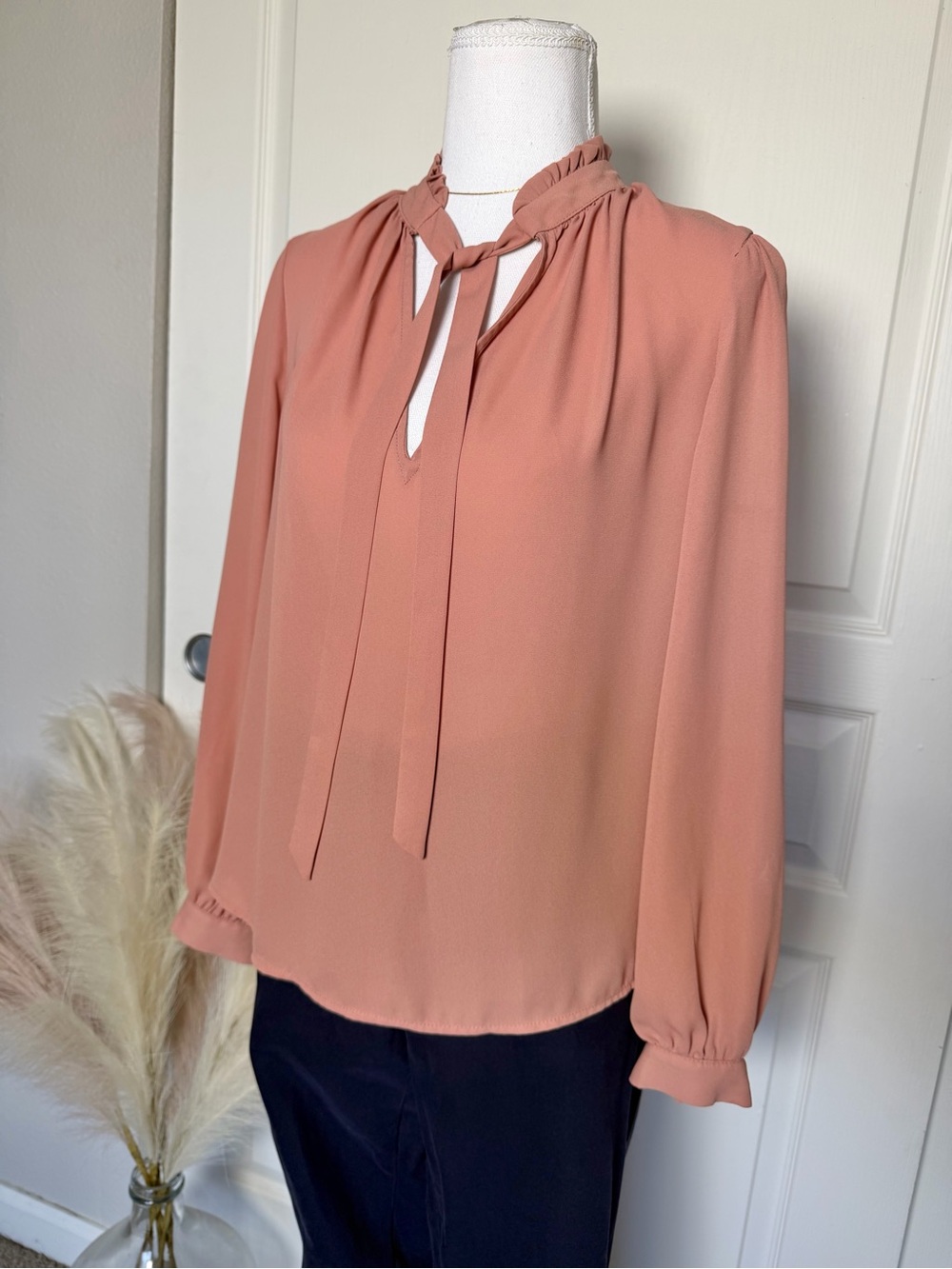 Forever 21 - Women's Tie Neck Blouse - Dusty Rose